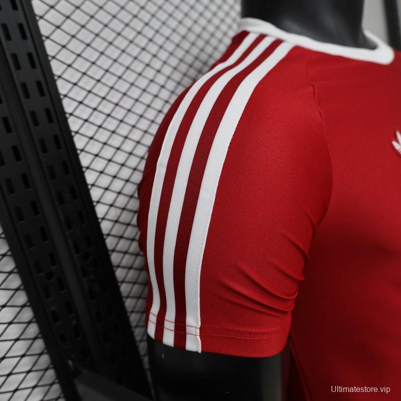 Player Version 26/27 Manchester United Red with White Three-Stripe Shoulders Jersey